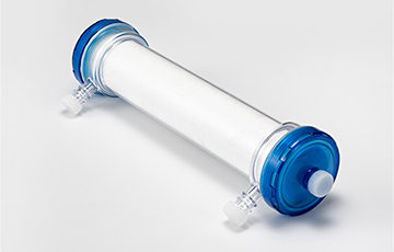Automatic assembly line for hemodialyzer